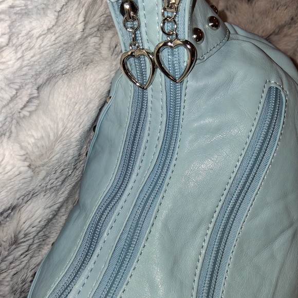 Modern Blue Leather Shoulder Bag With Heart Accents - Picture 6 of 12